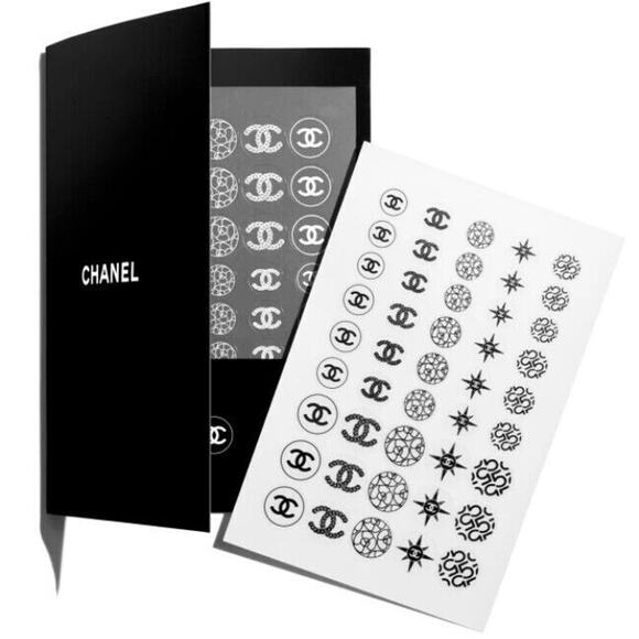 Chanel Set Le Vernis De Looks Manicure Nail Looks Set Stickers Polish Red White - Picture 4 of 8